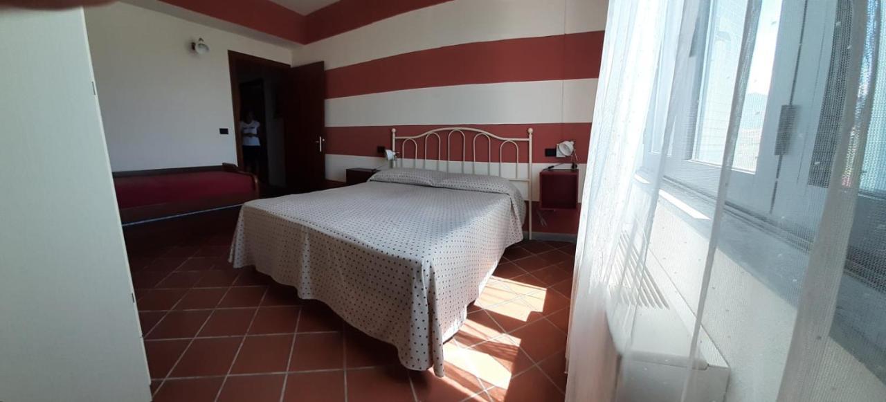 Agriturismo Calendiluna Luni Zewnętrze zdjęcie